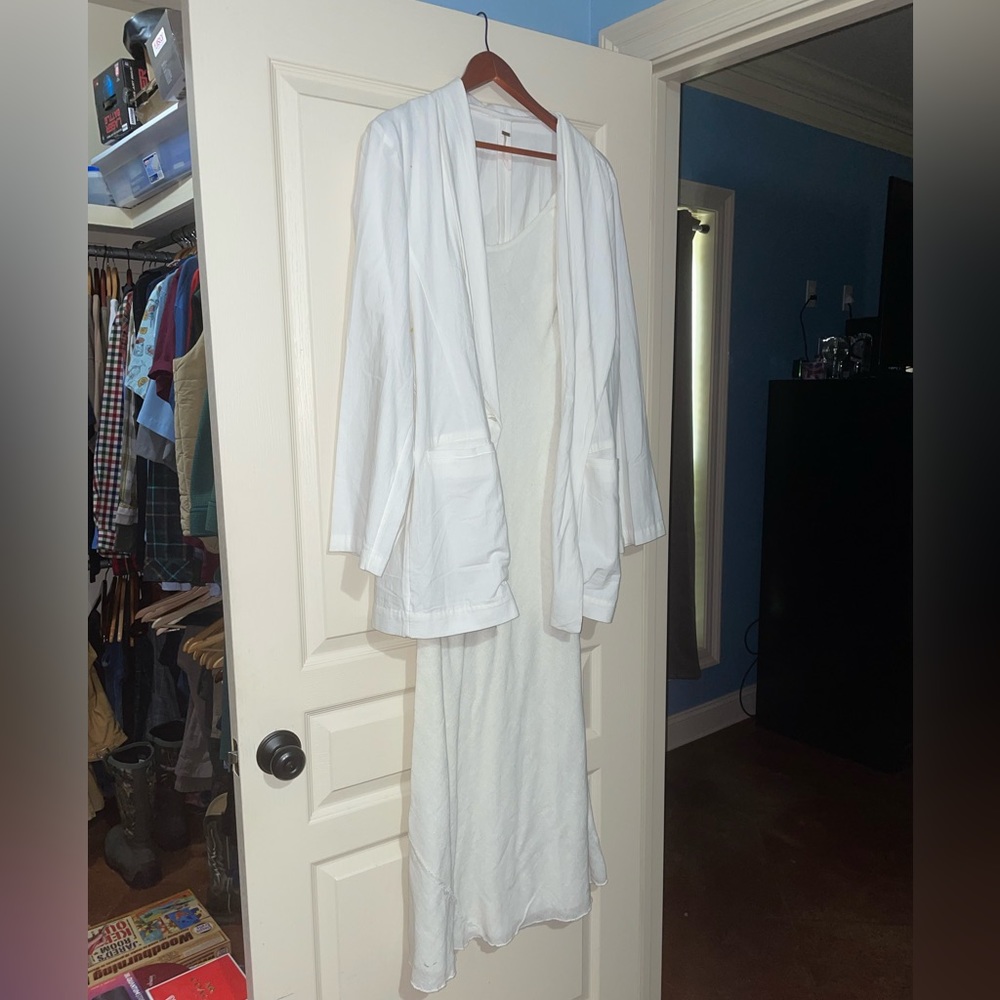 NWOT Free People L linen white spaghetti strap midi with Jacket